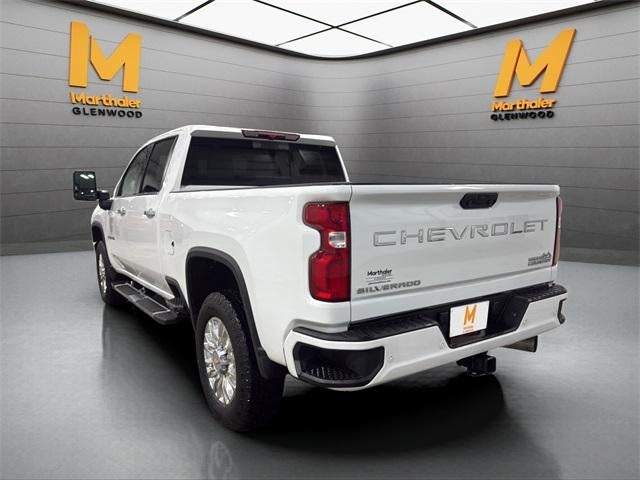 2022 Chevrolet Silverado 3500 HD Crew Cab Standard Box 4-Wheel Drive High Country