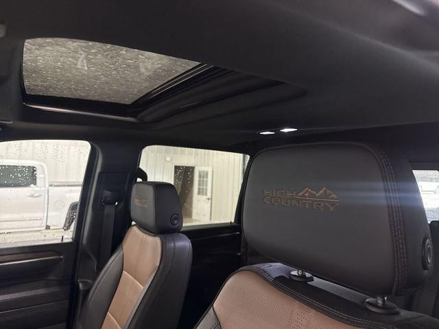 2024 Chevrolet Silverado 3500 HD Crew Cab Long Box 4-Wheel Drive High Country