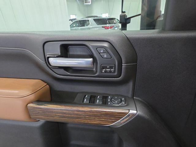 2021 Chevrolet Silverado 3500 HD Crew Cab Standard Box 4-Wheel Drive High Country