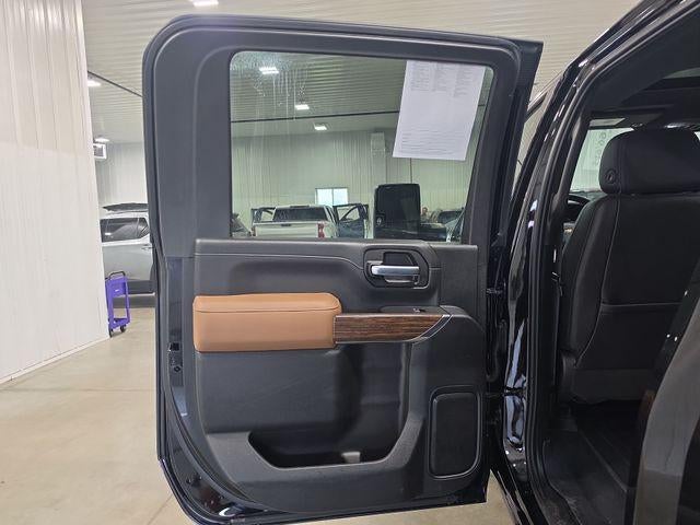2021 Chevrolet Silverado 3500 HD Crew Cab Standard Box 4-Wheel Drive High Country