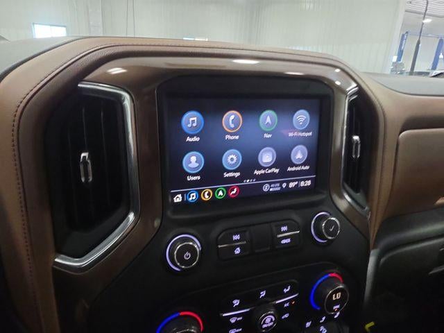 2021 Chevrolet Silverado 3500 HD Crew Cab Standard Box 4-Wheel Drive High Country
