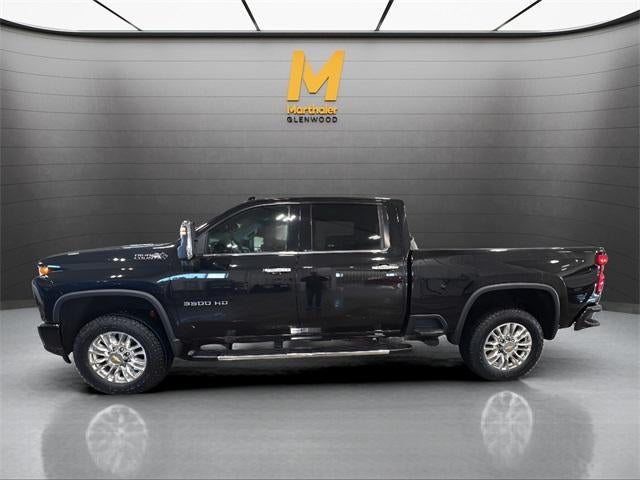 2022 Chevrolet Silverado 3500 HD Crew Cab Standard Box 4-Wheel Drive High Country