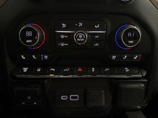 2021 Chevrolet Silverado 3500 HD Crew Cab Standard Box 4-Wheel Drive High Country