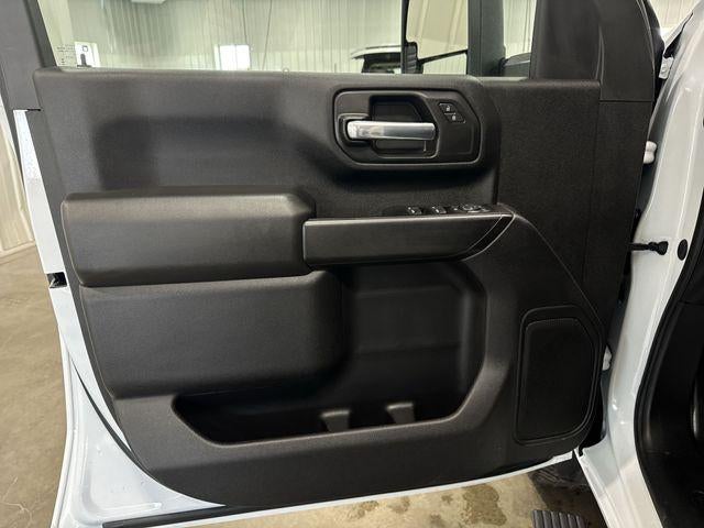 2026 Chevrolet Silverado 3500 HD Double Cab Long Box 4-Wheel Drive Work Truck