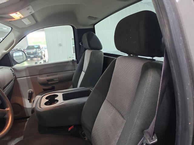 2009 Chevrolet Silverado 1500 Regular Cab Long Box 4-Wheel Drive Work Truck