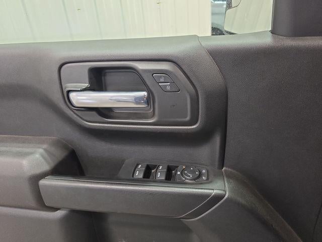2023 Chevrolet Silverado 1500 Crew Cab Short Box 4-Wheel Drive Custom