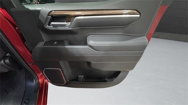 2025 Chevrolet Silverado 1500 Crew Cab Short Box 4-Wheel Drive RST