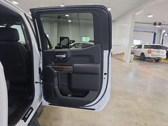 2021 Chevrolet Silverado 1500 Crew Cab Standard Box 4-Wheel Drive LT Trail Boss