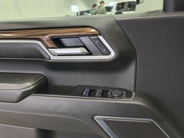 2024 Chevrolet Silverado 1500 Double Cab Standard Box 4-Wheel Drive LT 2FL