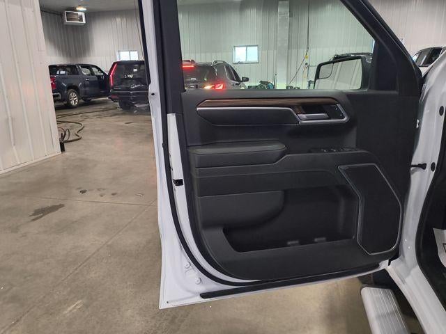 2024 Chevrolet Silverado 1500 Double Cab Standard Box 4-Wheel Drive LT 2FL