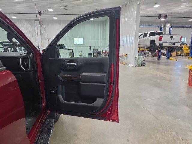 2019 Chevrolet Silverado 1500 Double Cab Standard Box 4-Wheel Drive RST