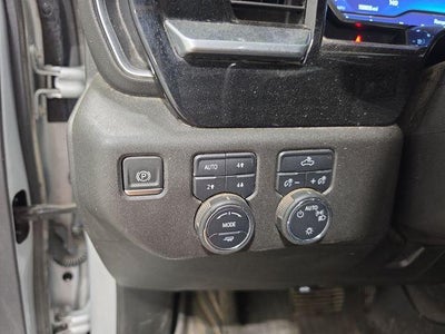 2022 Chevrolet Silverado 1500 Crew Cab Short Box 4-Wheel Drive LT 1LT