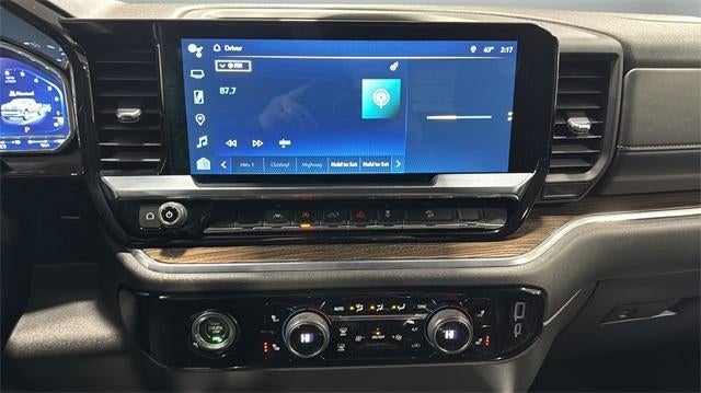 2023 Chevrolet Silverado 1500 Crew Cab Short Box 4-Wheel Drive RST