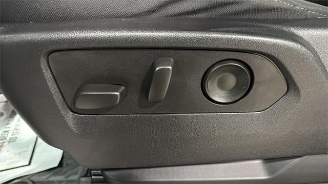 2023 Chevrolet Silverado 1500 Crew Cab Short Box 4-Wheel Drive RST