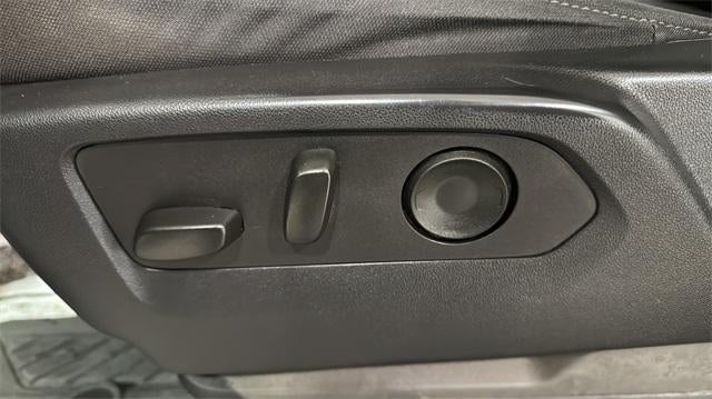 2023 Chevrolet Silverado 1500 Crew Cab Standard Box 4-Wheel Drive RST