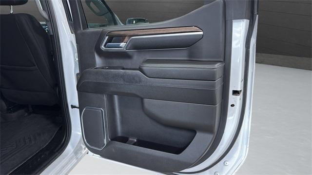 2023 Chevrolet Silverado 1500 Crew Cab Standard Box 4-Wheel Drive RST