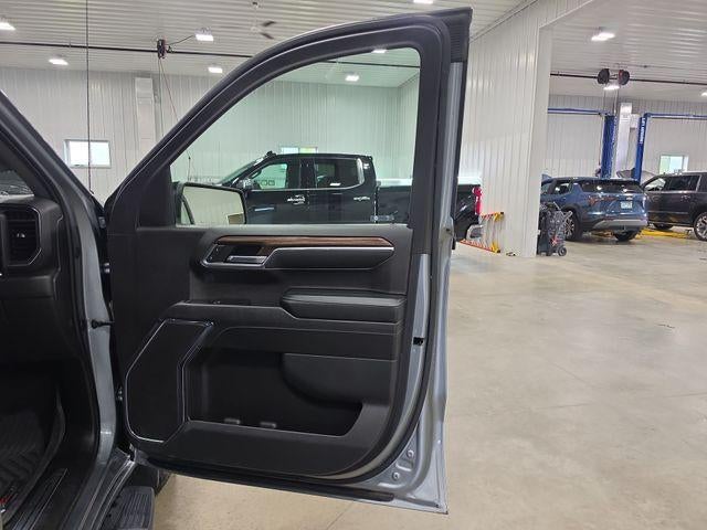 2024 Chevrolet Silverado 1500 Crew Cab Standard Box 4-Wheel Drive RST