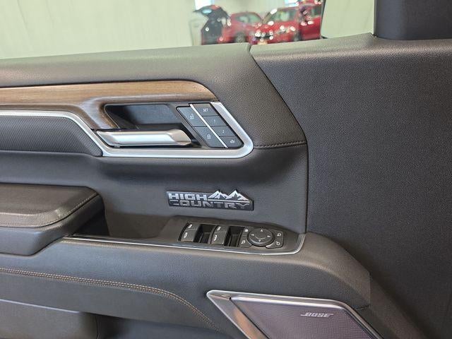 2023 Chevrolet Silverado 1500 Crew Cab Short Box 4-Wheel Drive High Country