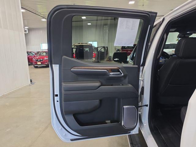 2023 Chevrolet Silverado 1500 Crew Cab Short Box 4-Wheel Drive High Country