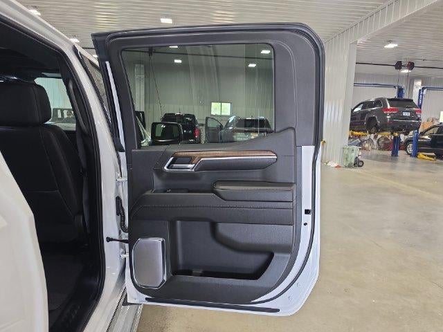 2024 Chevrolet Silverado 1500 Crew Cab Short Box 4-Wheel Drive High Country