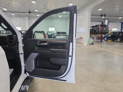 2024 Chevrolet Silverado 1500 Crew Cab Short Box 4-Wheel Drive High Country