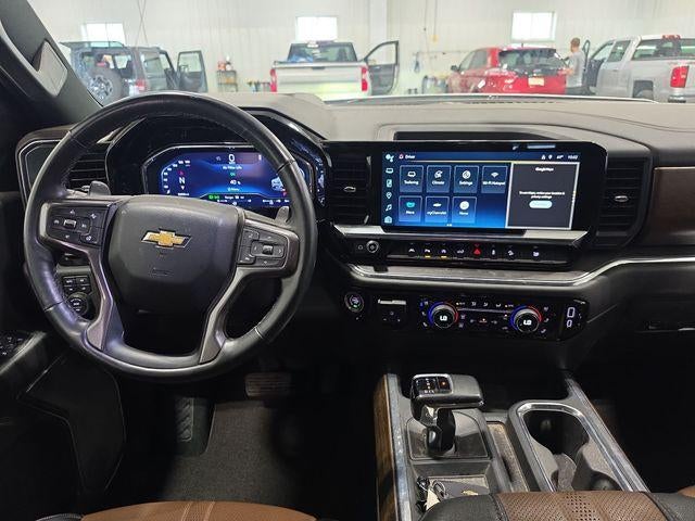 2024 Chevrolet Silverado 1500 Crew Cab Short Box 4-Wheel Drive High Country