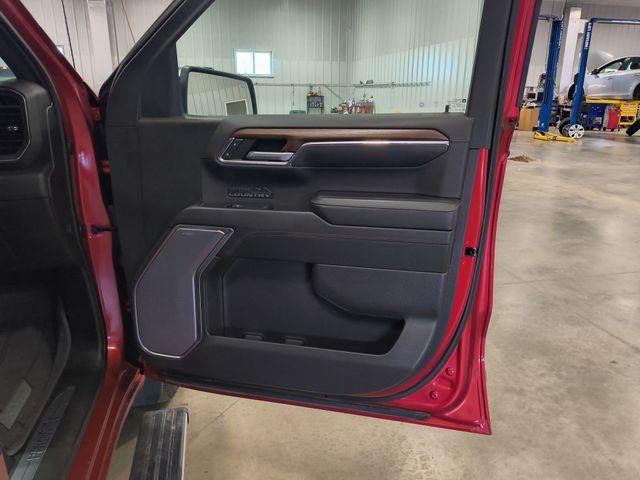 2023 Chevrolet Silverado 1500 Crew Cab Short Box 4-Wheel Drive High Country