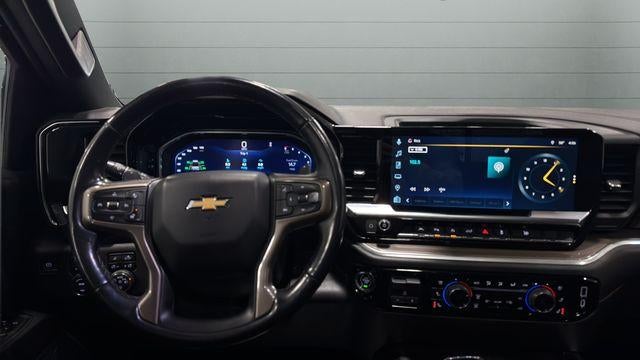 2022 Chevrolet Silverado 1500 Crew Cab Short Box 4-Wheel Drive High Country