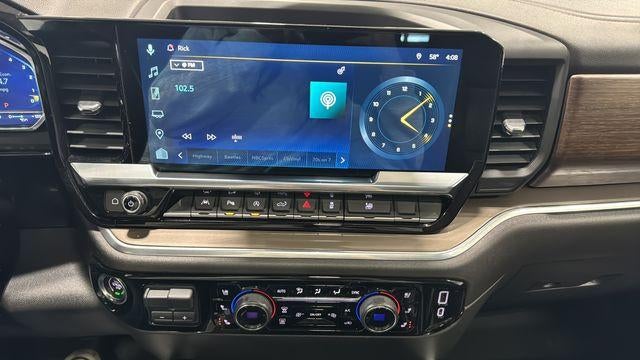 2022 Chevrolet Silverado 1500 Crew Cab Short Box 4-Wheel Drive High Country