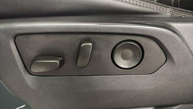 2022 Chevrolet Silverado 1500 Crew Cab Short Box 4-Wheel Drive High Country