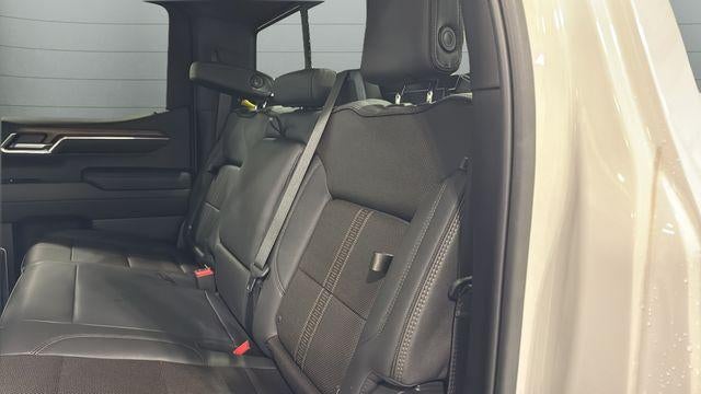 2022 Chevrolet Silverado 1500 Crew Cab Short Box 4-Wheel Drive High Country