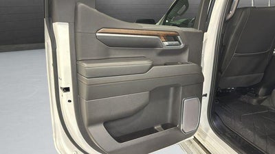 2022 Chevrolet Silverado 1500 Crew Cab Short Box 4-Wheel Drive High Country