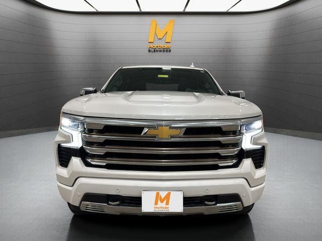 2022 Chevrolet Silverado 1500 Crew Cab Short Box 4-Wheel Drive High Country