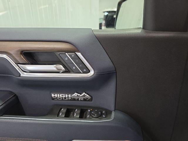 2024 Chevrolet Silverado 1500 Crew Cab Short Box 4-Wheel Drive High Country