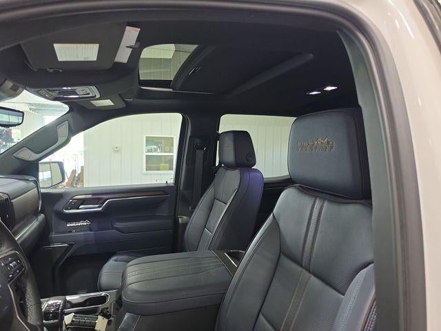 2024 Chevrolet Silverado 1500 Crew Cab Short Box 4-Wheel Drive High Country