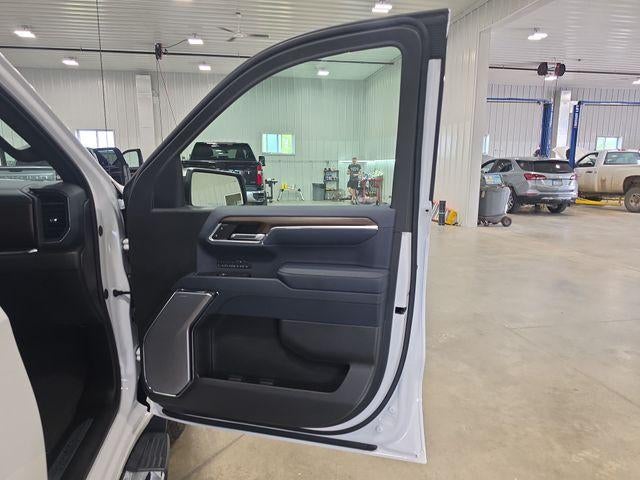 2024 Chevrolet Silverado 1500 Crew Cab Short Box 4-Wheel Drive High Country