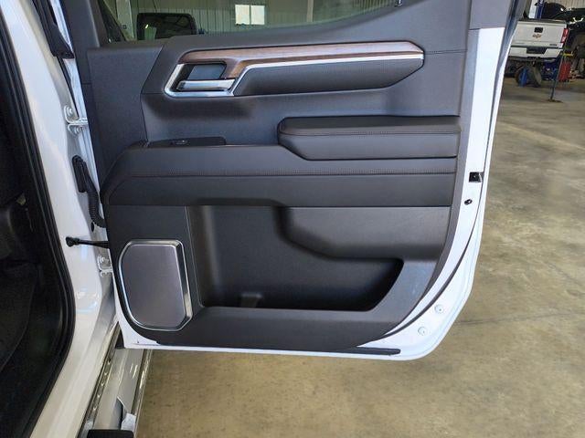 2023 Chevrolet Silverado 1500 Crew Cab Short Box 4-Wheel Drive High Country