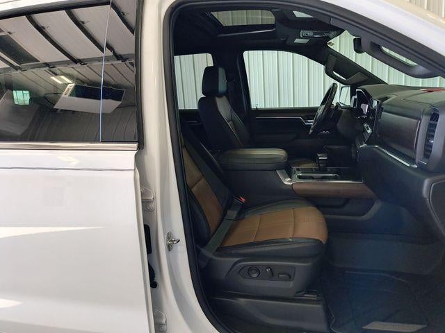 2023 Chevrolet Silverado 1500 Crew Cab Short Box 4-Wheel Drive High Country