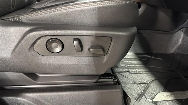 2023 Chevrolet Silverado 1500 Crew Cab Short Box 4-Wheel Drive High Country