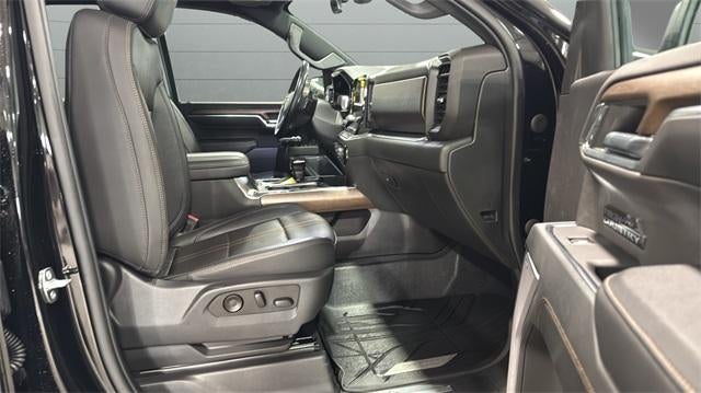 2023 Chevrolet Silverado 1500 Crew Cab Short Box 4-Wheel Drive High Country