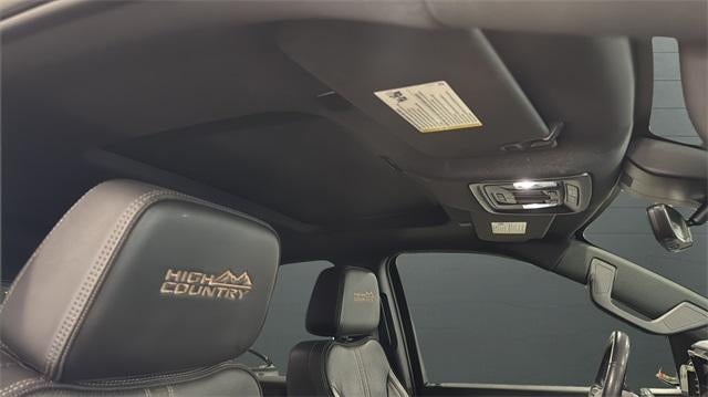 2023 Chevrolet Silverado 1500 Crew Cab Short Box 4-Wheel Drive High Country