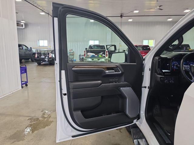 2024 Chevrolet Silverado 1500 Crew Cab Short Box 4-Wheel Drive High Country