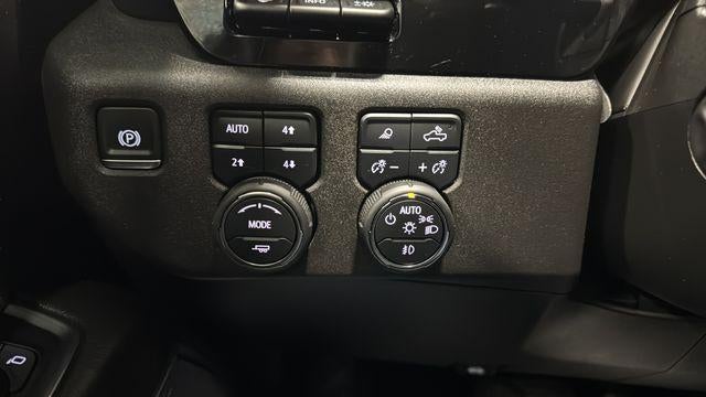 2025 Chevrolet Silverado 1500 Crew Cab Short Box 4-Wheel Drive High Country