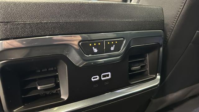 2025 Chevrolet Silverado 1500 Crew Cab Short Box 4-Wheel Drive High Country