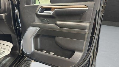 2025 Chevrolet Silverado 1500 Crew Cab Short Box 4-Wheel Drive High Country