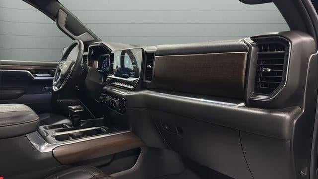 2025 Chevrolet Silverado 1500 Crew Cab Short Box 4-Wheel Drive High Country