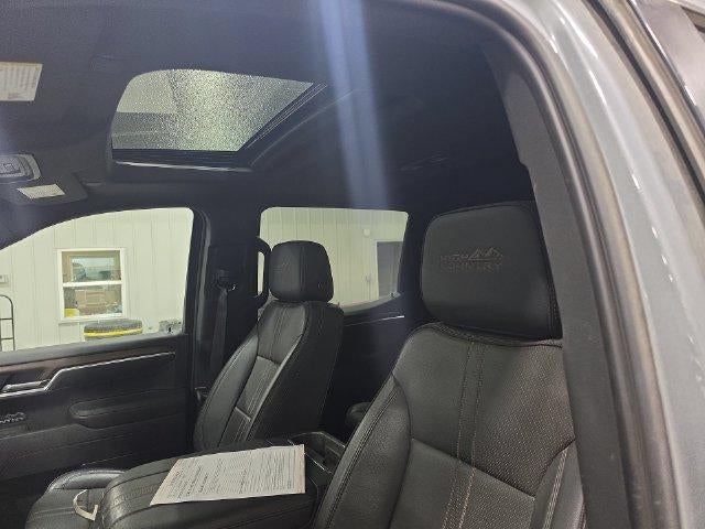 2025 Chevrolet Silverado 1500 Crew Cab Standard Box 4-Wheel Drive High Country