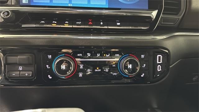 2025 Chevrolet Silverado 1500 Crew Cab Short Box 4-Wheel Drive High Country