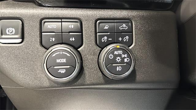 2025 Chevrolet Silverado 1500 Crew Cab Short Box 4-Wheel Drive High Country