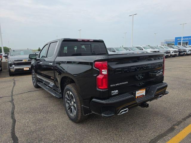 2026 Chevrolet Silverado 1500 Crew Cab Short Box 4-Wheel Drive High Country